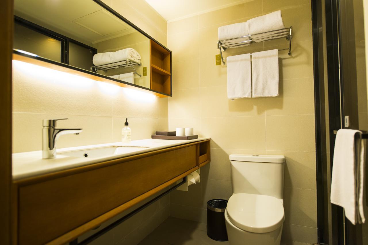 Ji Hotel Qiqihar Bu Kui Street Bagian luar foto